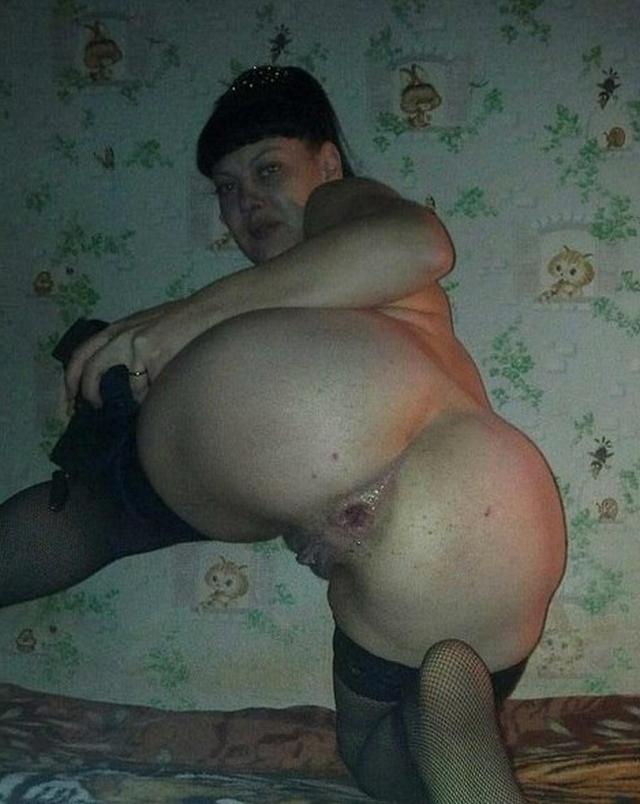 Скромные девушки грубо трахаются с мужиками и позируют 6 фото