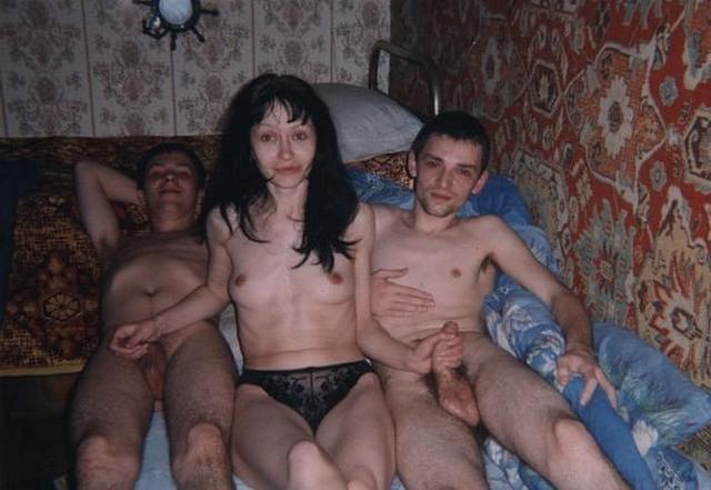 Ребята красиво трахаются с подругами в групповухе 11 фото