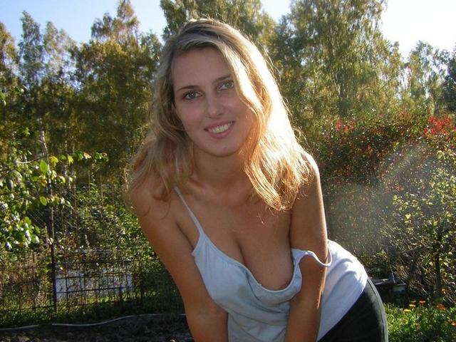 Потрясающие девушки и большие члены в них 3 фото