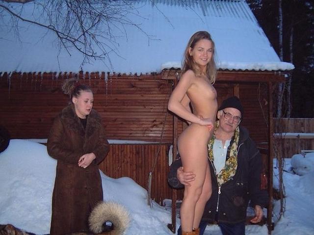 Снимки обнаженных девушек на природе 17 фото